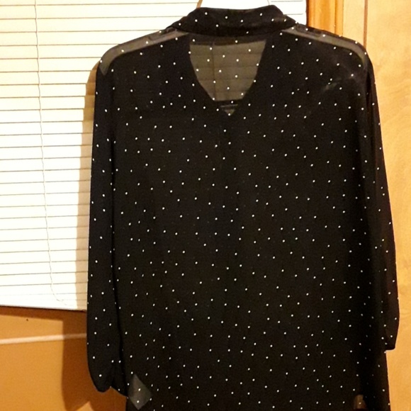 Button down Top - Picture 3 of 3